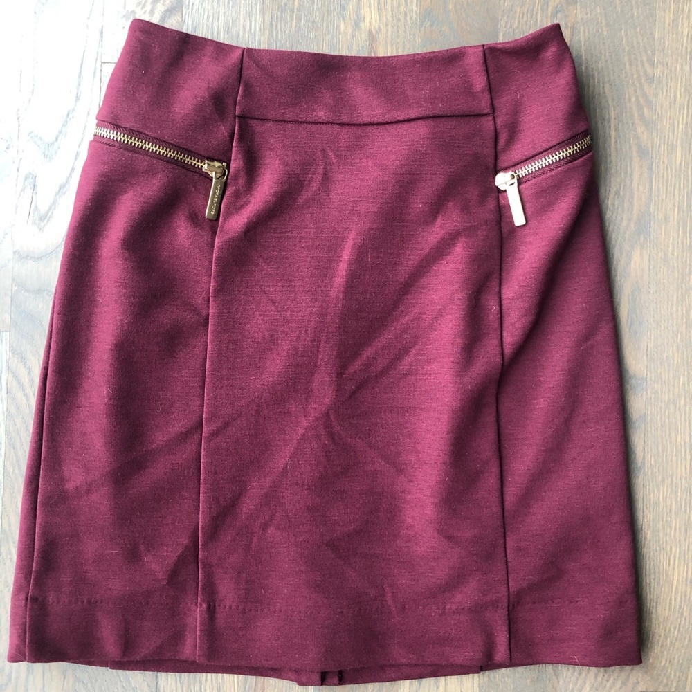 Elegant Burgundy Skirt with Zipper Accents